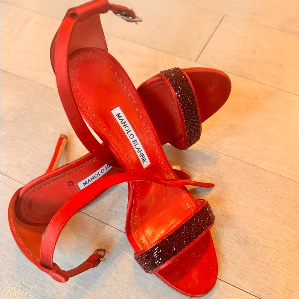 Manolo Blahnik size 37 1/2
